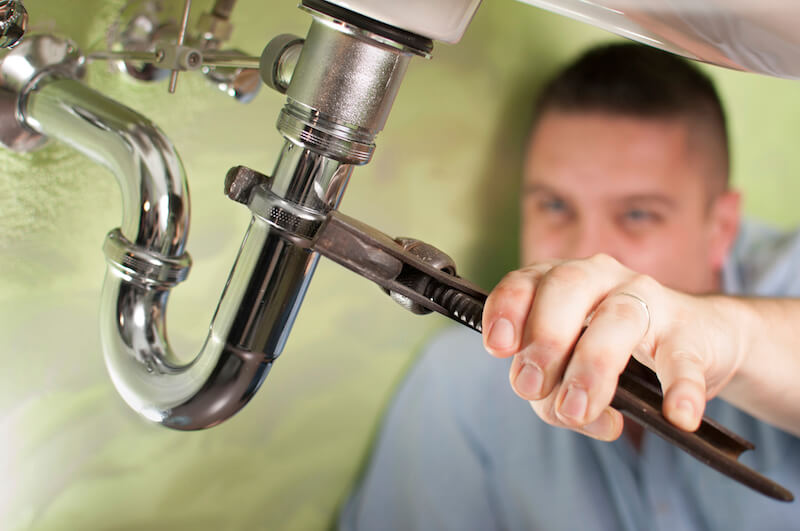 4 Bad Habits That Can Damage Your Pipes and Plumbing
